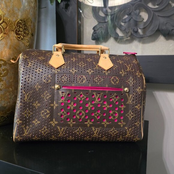 PRISTINE RARE Authentic Limited Edition Louis Vuitton Perforated Speedy 30 - Picture 2 of 16